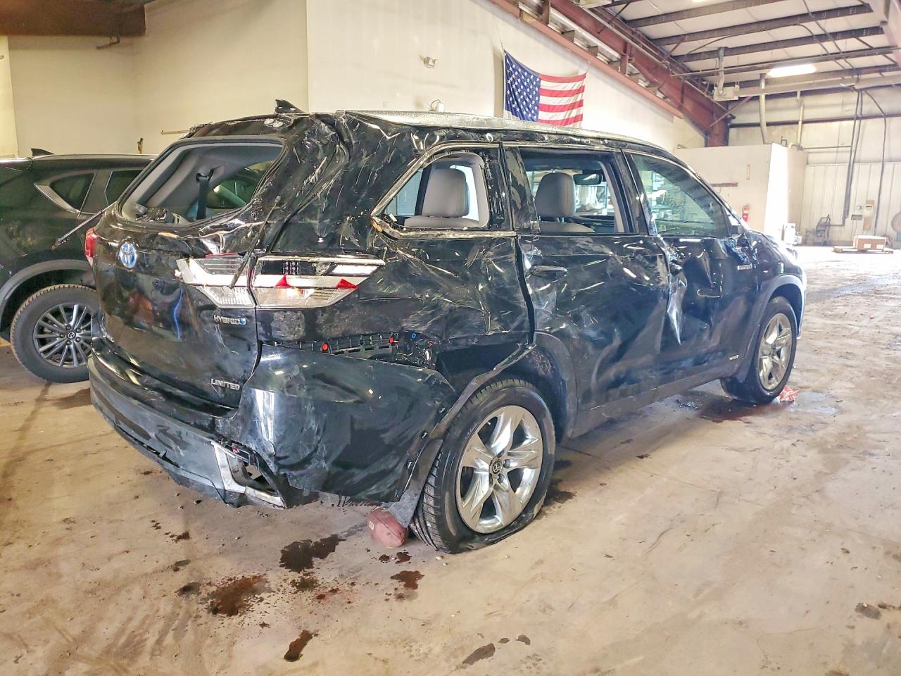 2018 TOYOTA HIGHLANDER HYBRID LIMITED photo 3