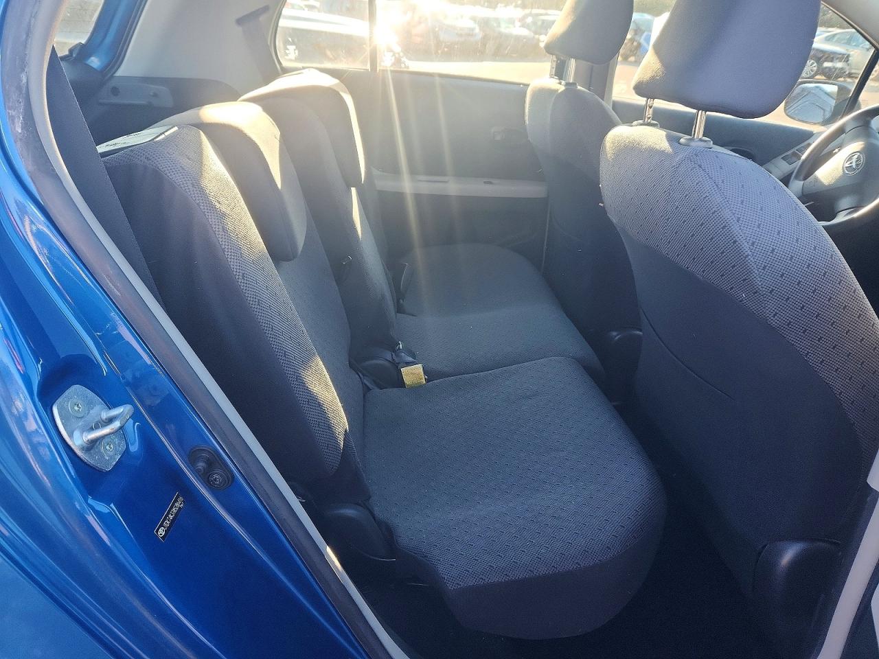 2010 TOYOTA YARIS BASE photo 19