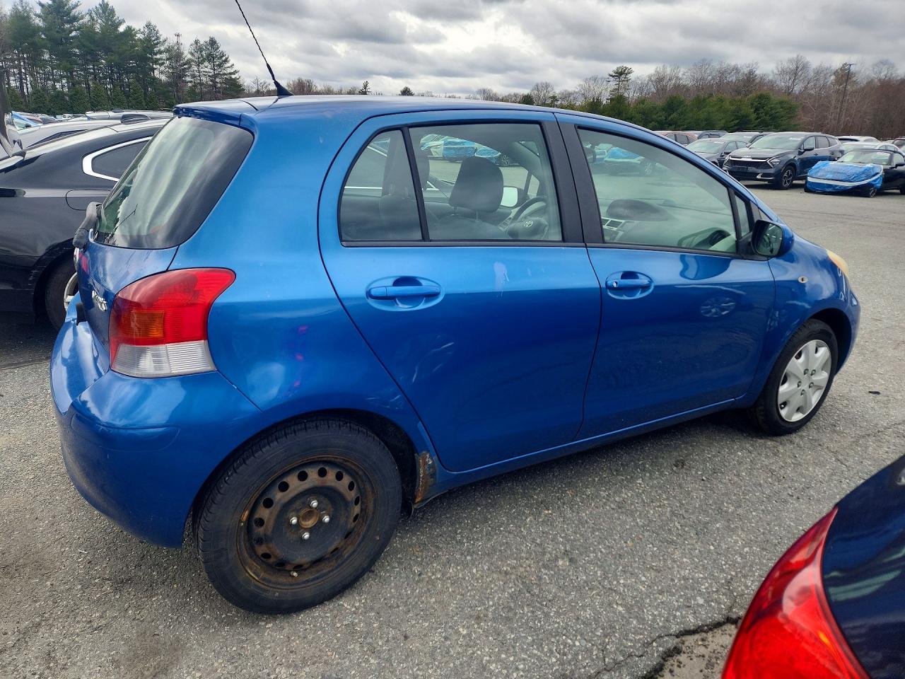 2010 TOYOTA YARIS BASE photo 5