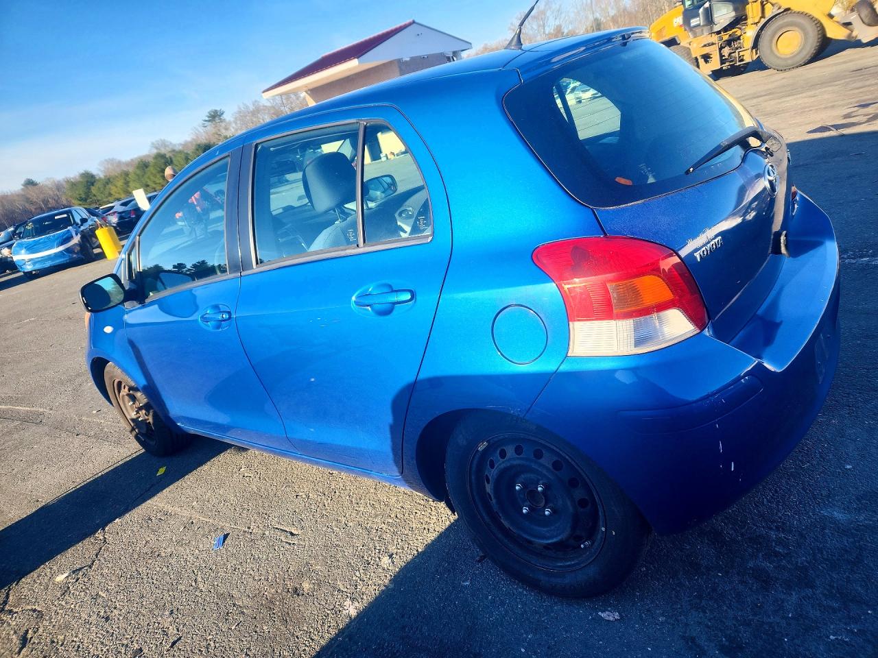 2010 TOYOTA YARIS BASE photo 3