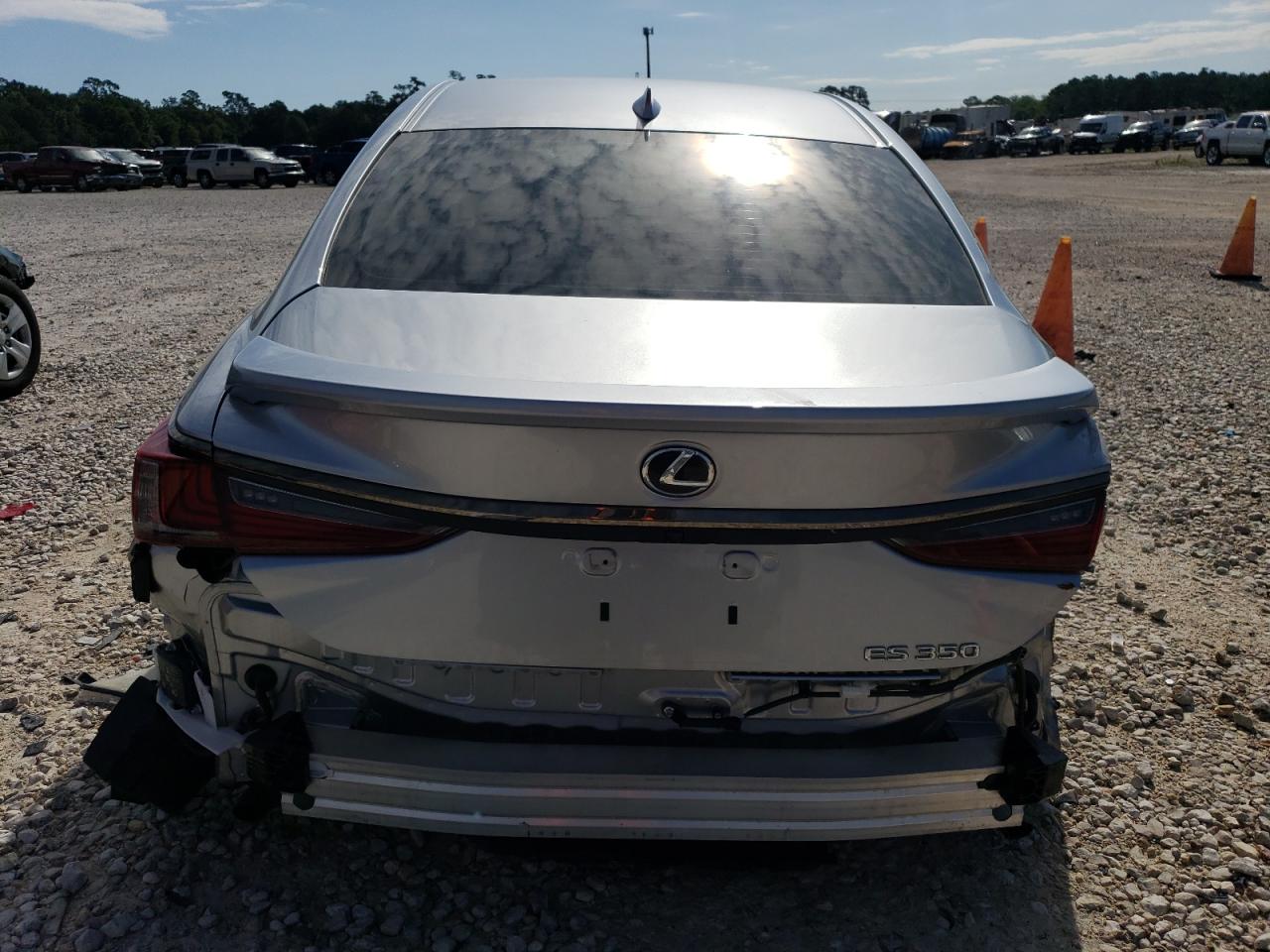 2022 LEXUS ES 350 BASE photo 11