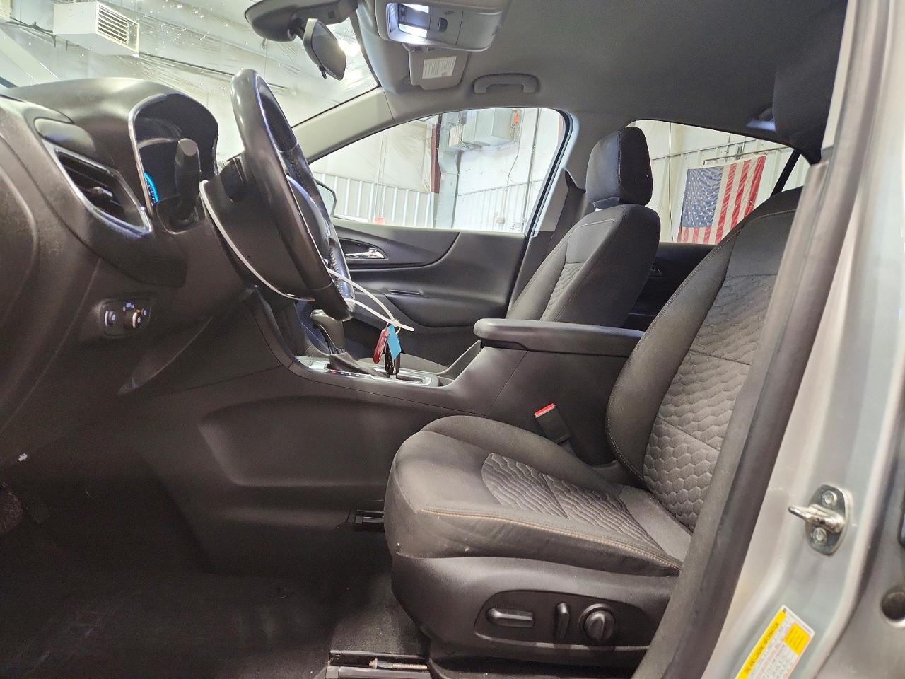 2020 CHEVROLET EQUINOX LT photo 19