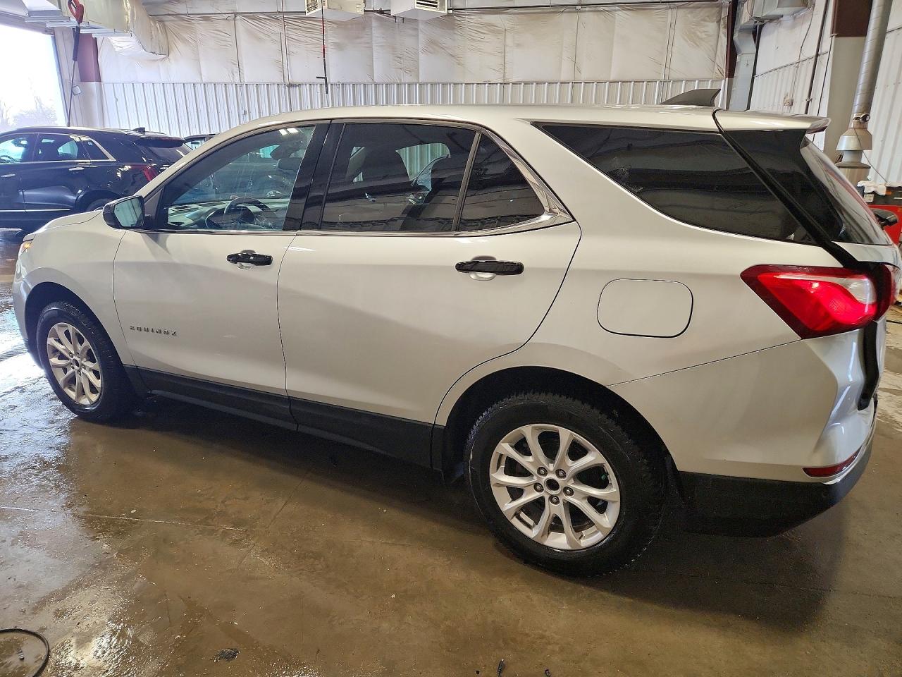 2020 CHEVROLET EQUINOX LT photo 4