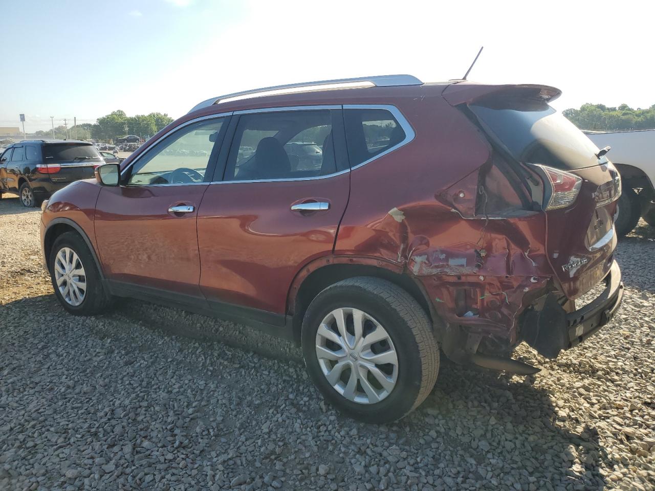 2016 NISSAN ROGUE S photo 4