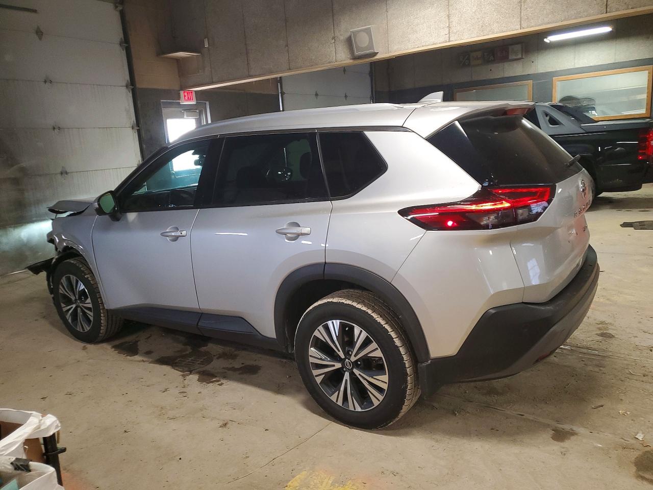 2021 NISSAN ROGUE SV photo 2