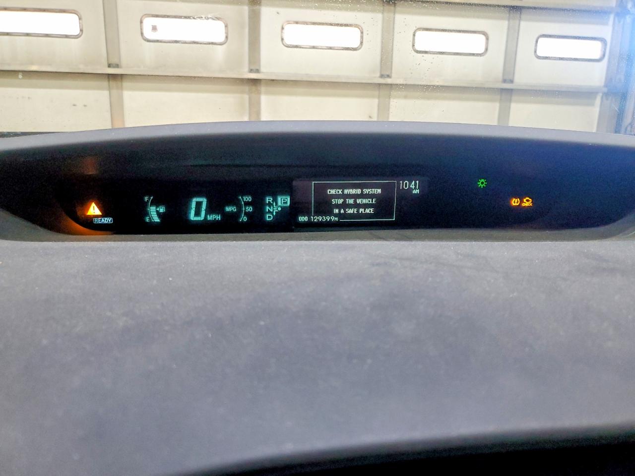 2014 TOYOTA PRIUS FOUR photo 17