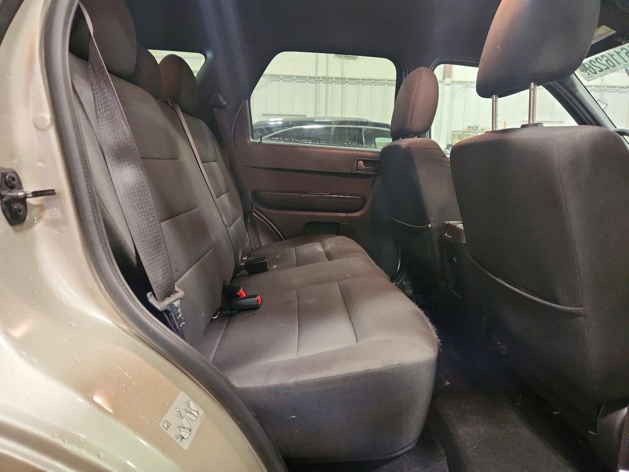 2012 FORD ESCAPE XLT photo 10