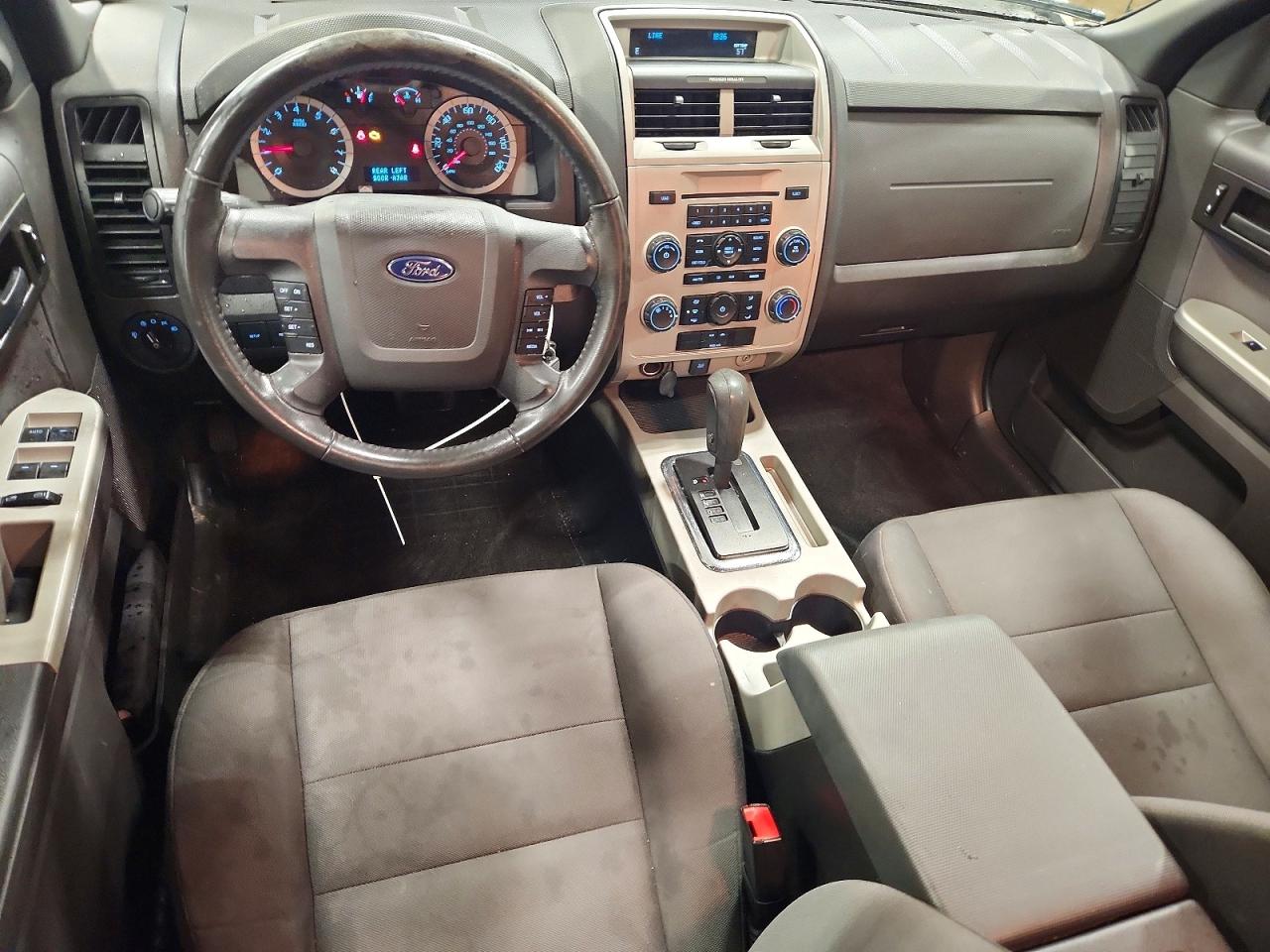2012 FORD ESCAPE XLT photo 8