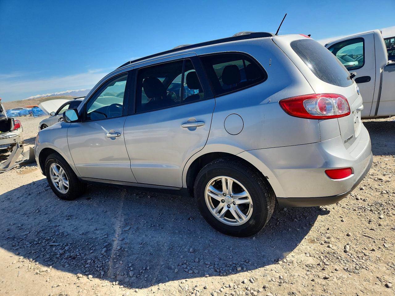 2010 HYUNDAI SANTA FE GLS photo 2