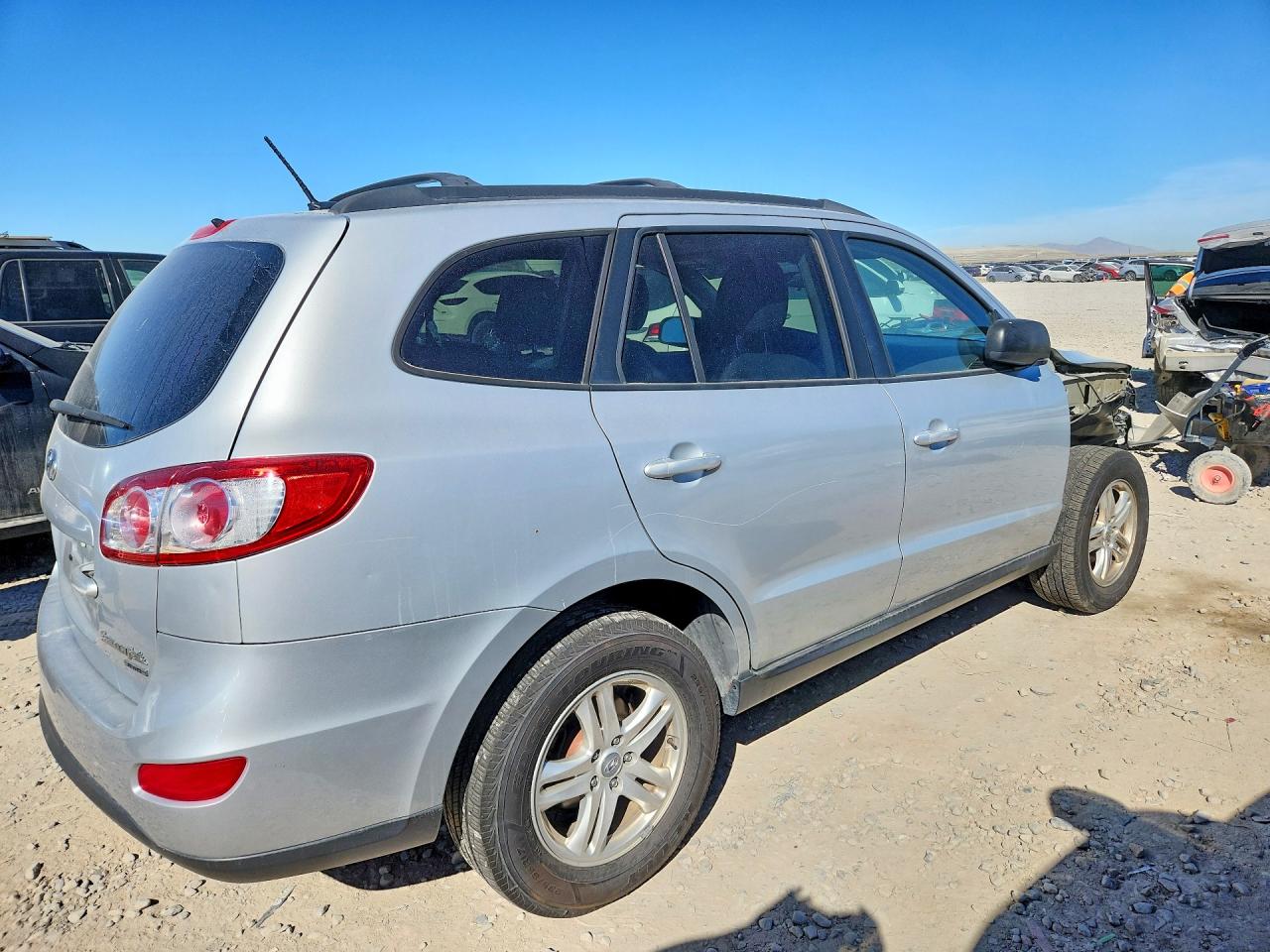 2010 HYUNDAI SANTA FE GLS photo 3