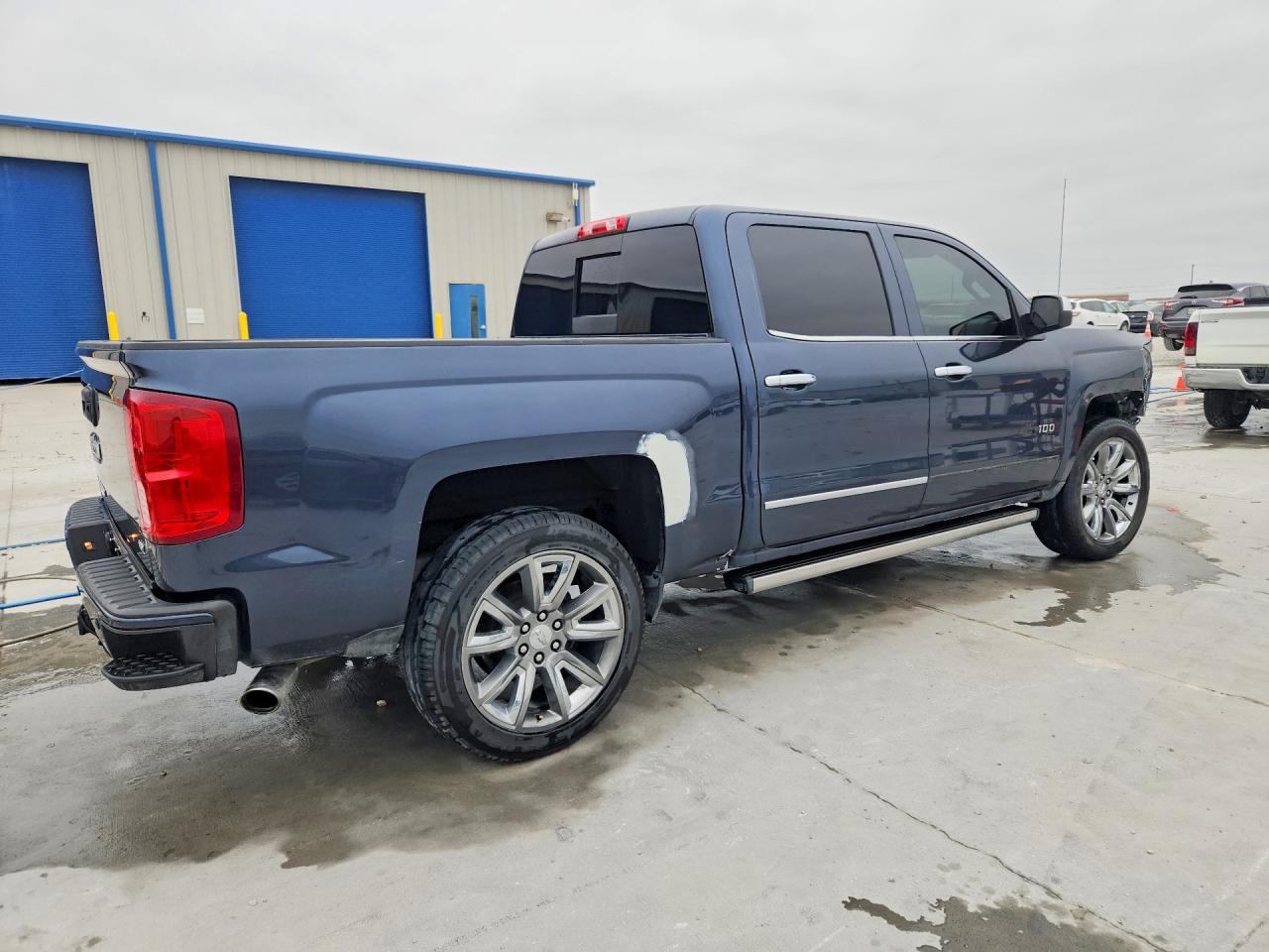 2018 CHEVROLET SILVERADO K1500 LTZ photo 3