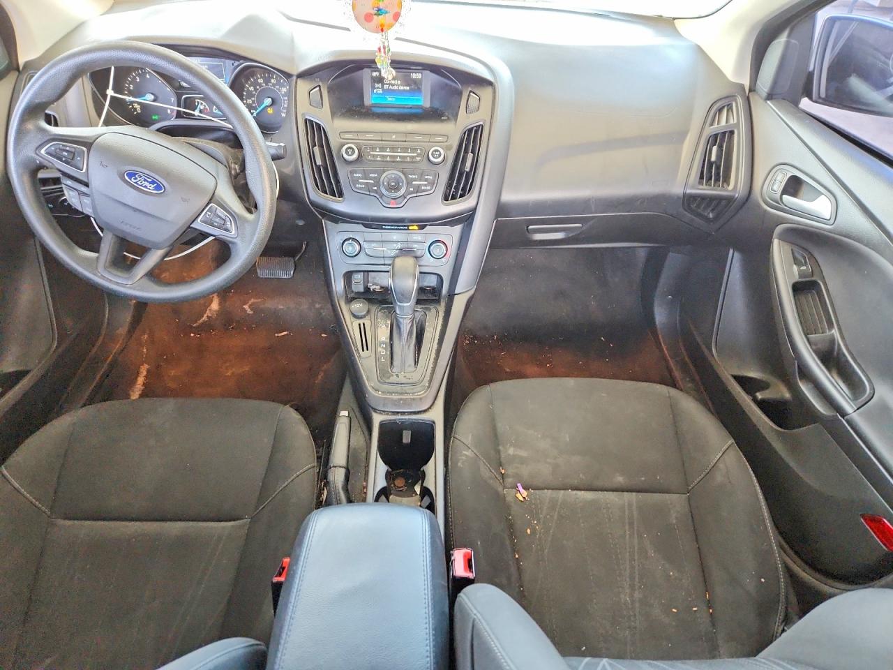 2018 FORD FOCUS SE photo 8