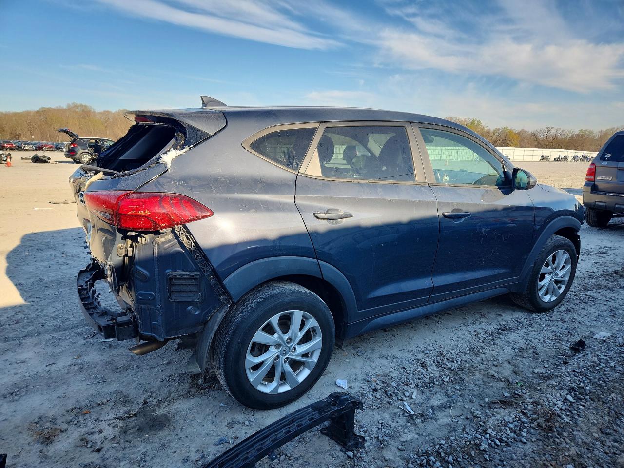 2019 HYUNDAI TUCSON SE photo 5