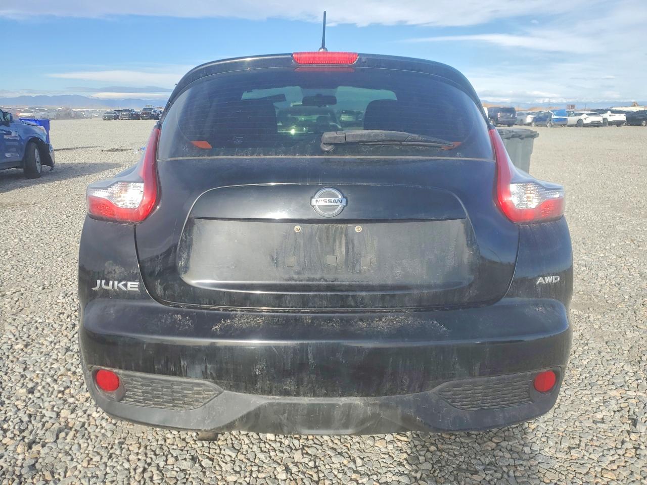 2015 NISSAN JUKE S photo 11