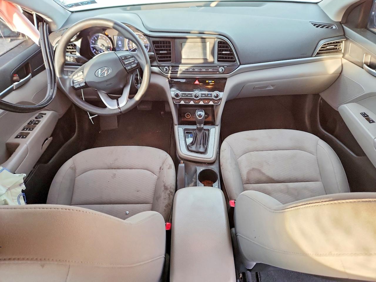 2020 HYUNDAI ELANTRA SE photo 15
