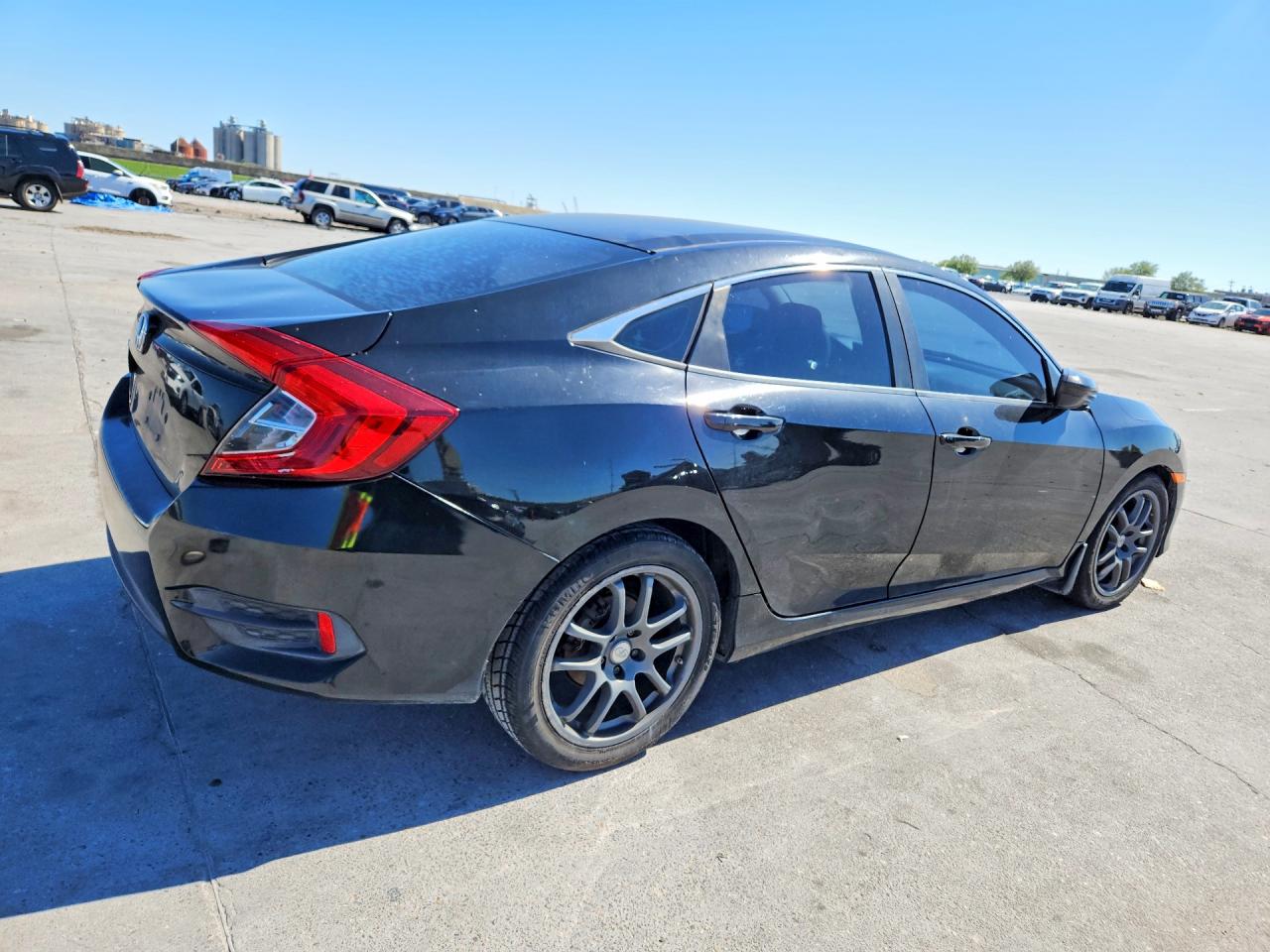 2016 HONDA CIVIC LX photo 5