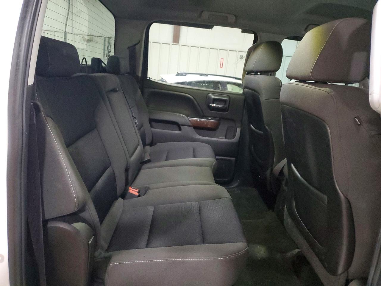 2015 GMC SIERRA K2500 SLE photo 10