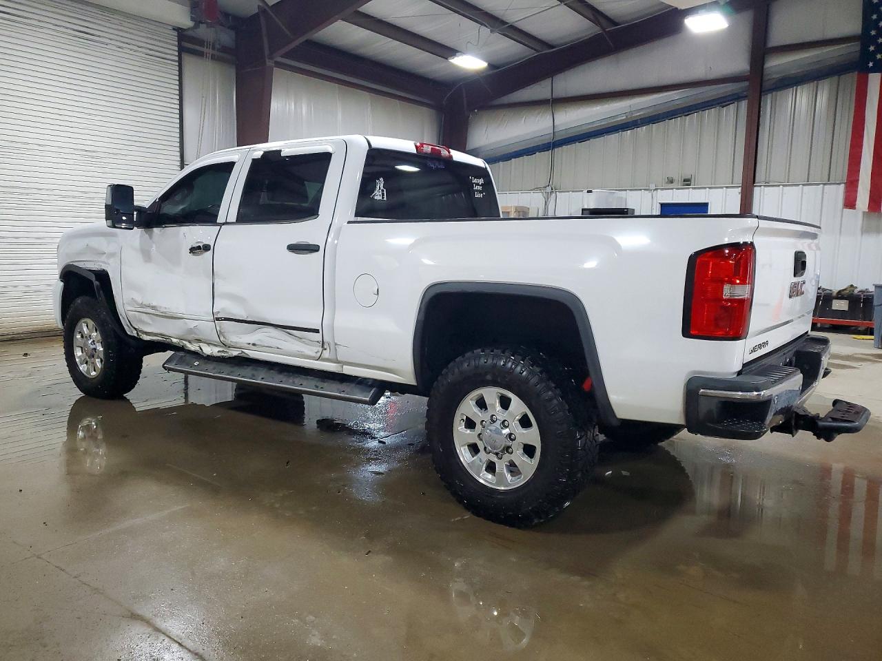 2015 GMC SIERRA K2500 SLE photo 2