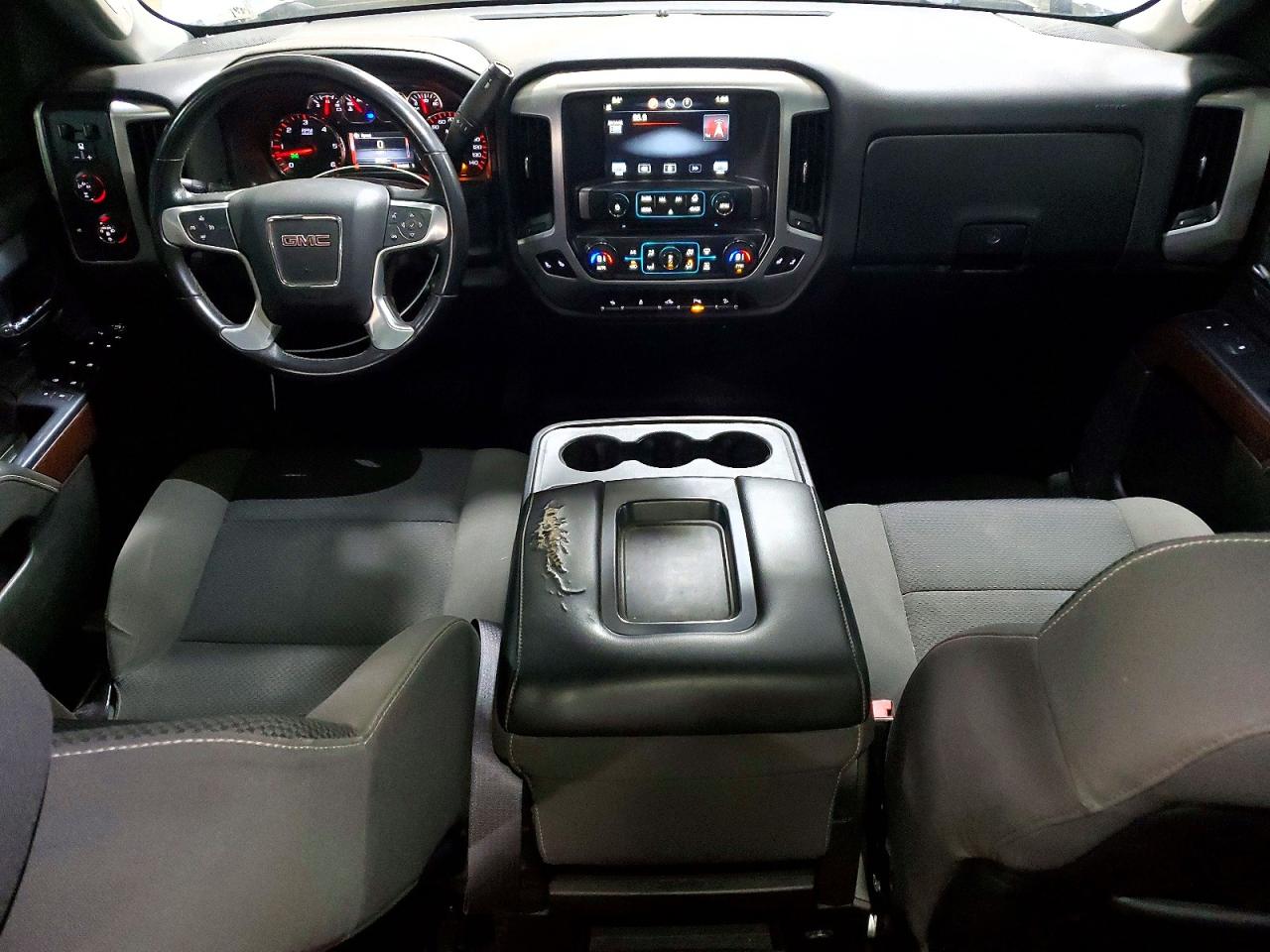 2015 GMC SIERRA K2500 SLE photo 8