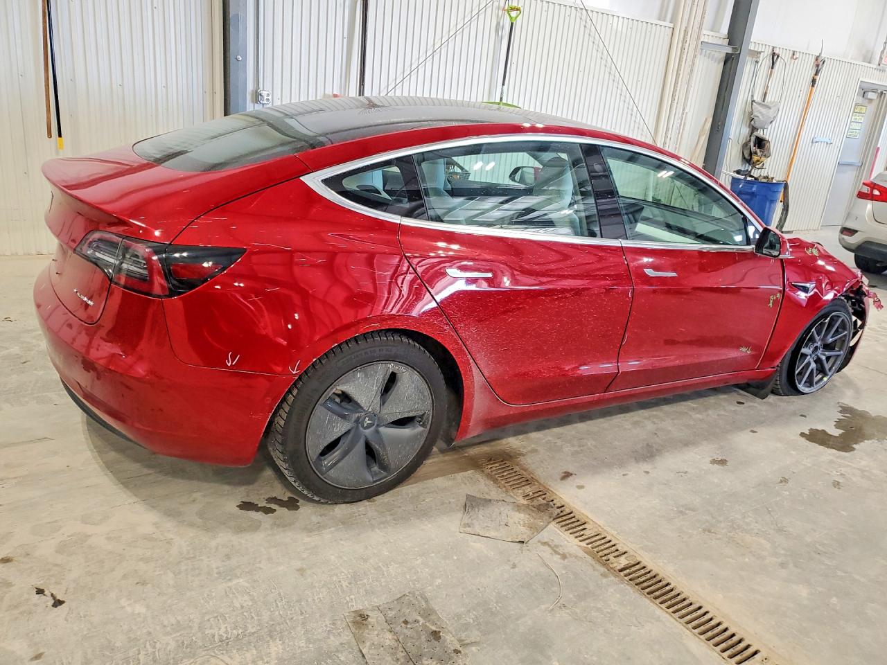 2018 TESLA MODEL 3 photo 5