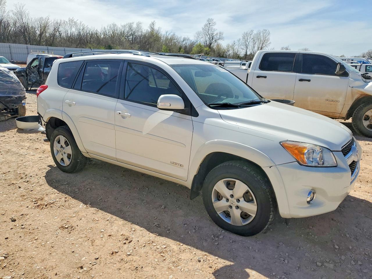 2010 TOYOTA RAV4 LIMITED photo 4