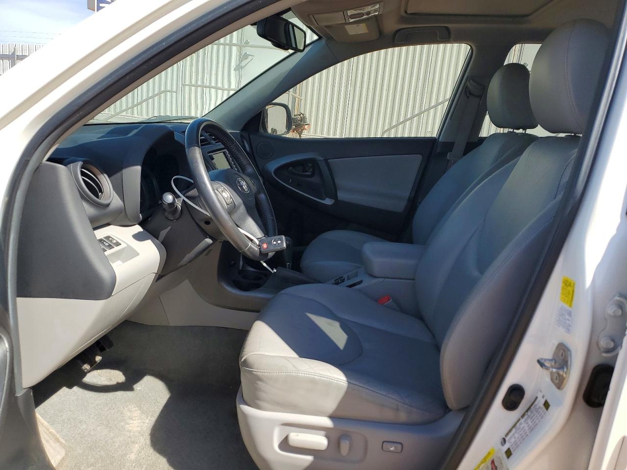 2010 TOYOTA RAV4 LIMITED photo 7