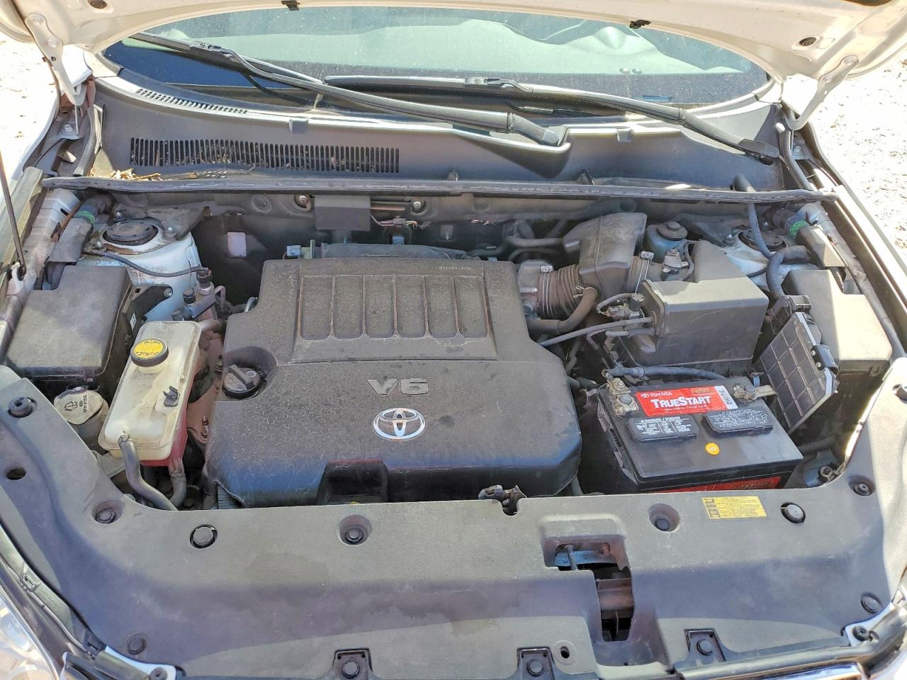 2010 TOYOTA RAV4 LIMITED photo 12