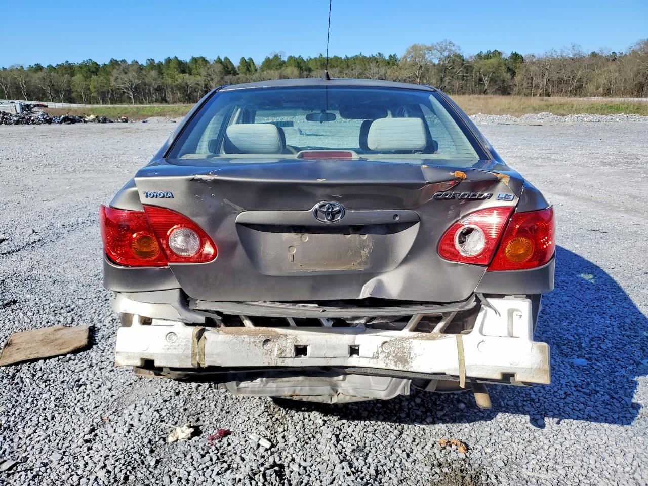 2004 TOYOTA COROLLA LE photo 6