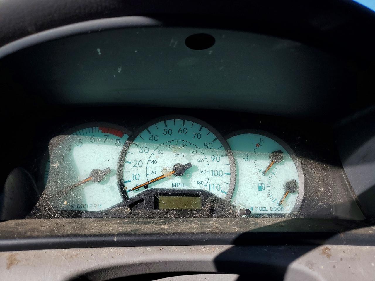 2004 TOYOTA COROLLA LE photo 9