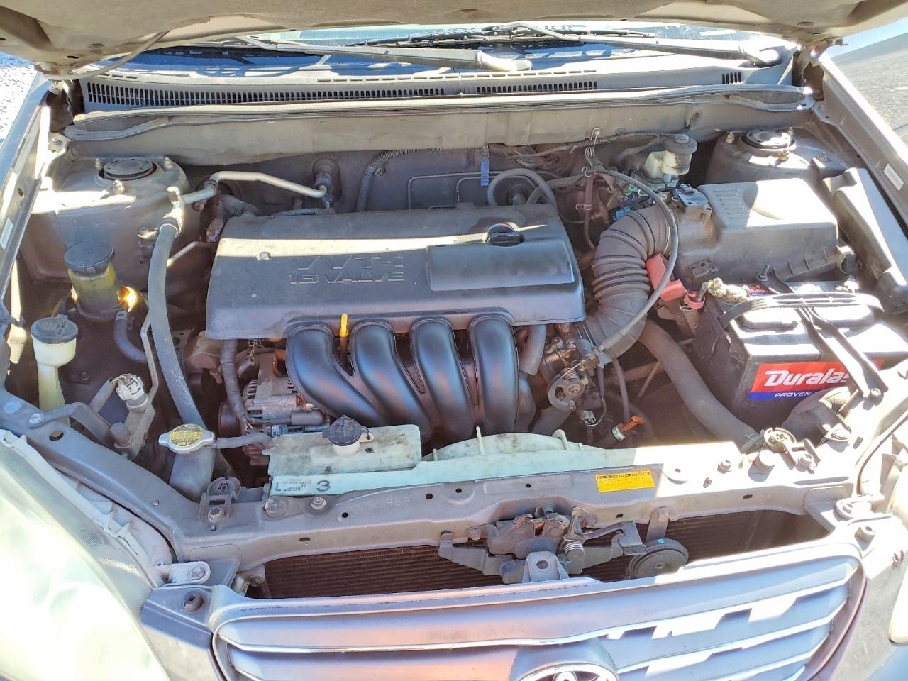 2004 TOYOTA COROLLA LE photo 11