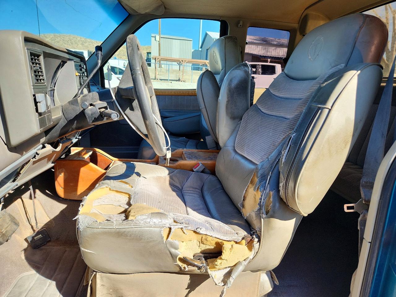 1993 CHEVROLET GMT-400 C1500 photo 7