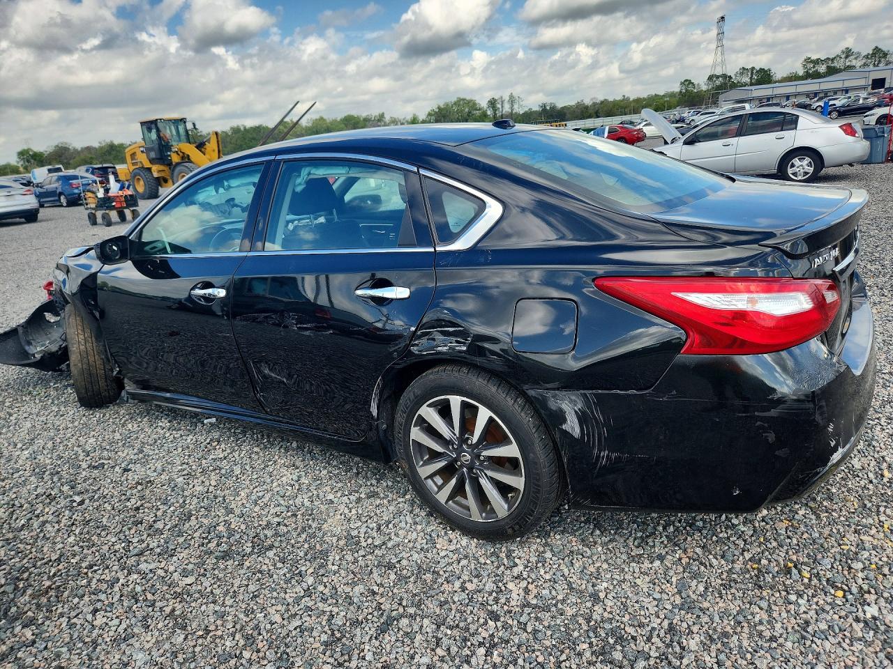 2017 NISSAN ALTIMA 2.5 SV photo 3