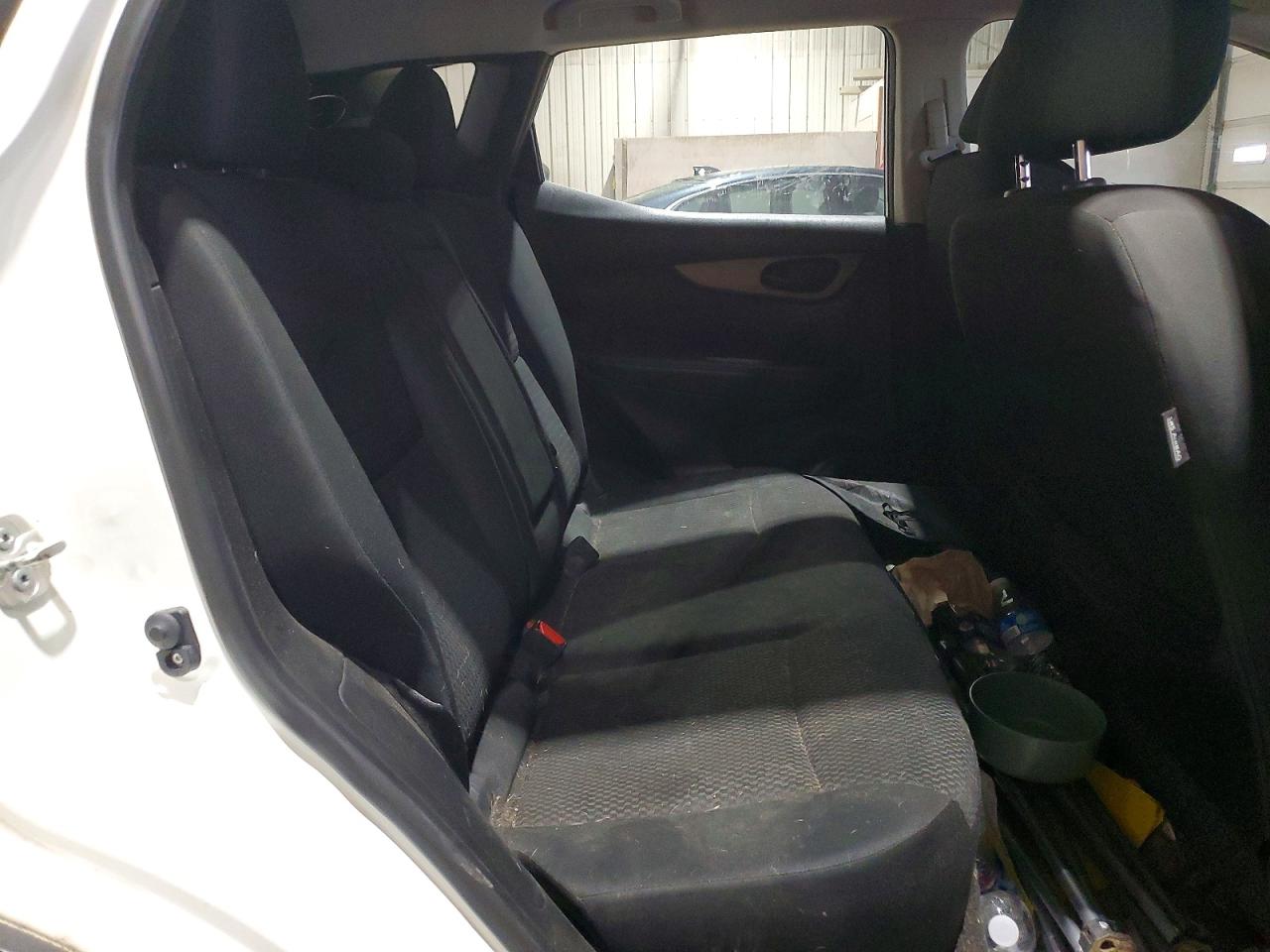 2019 NISSAN ROGUE SPORT S photo 21