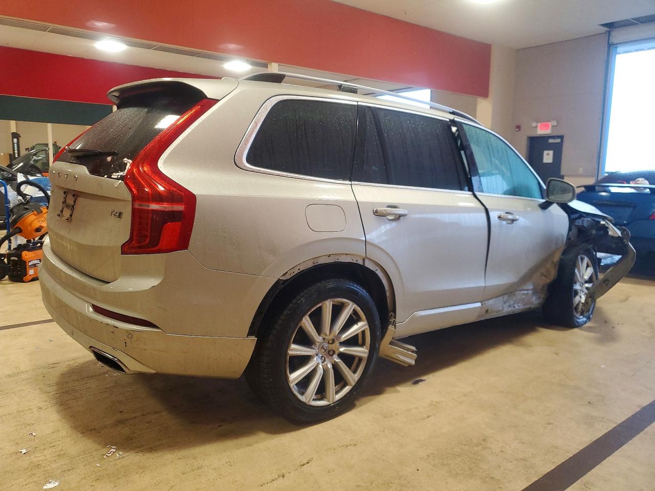 2016 VOLVO XC90 T6 photo 5