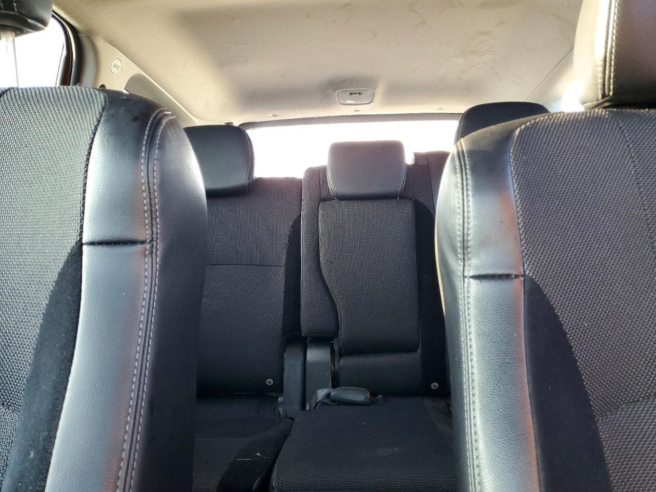 2010 MITSUBISHI OUTLANDER GT photo 28