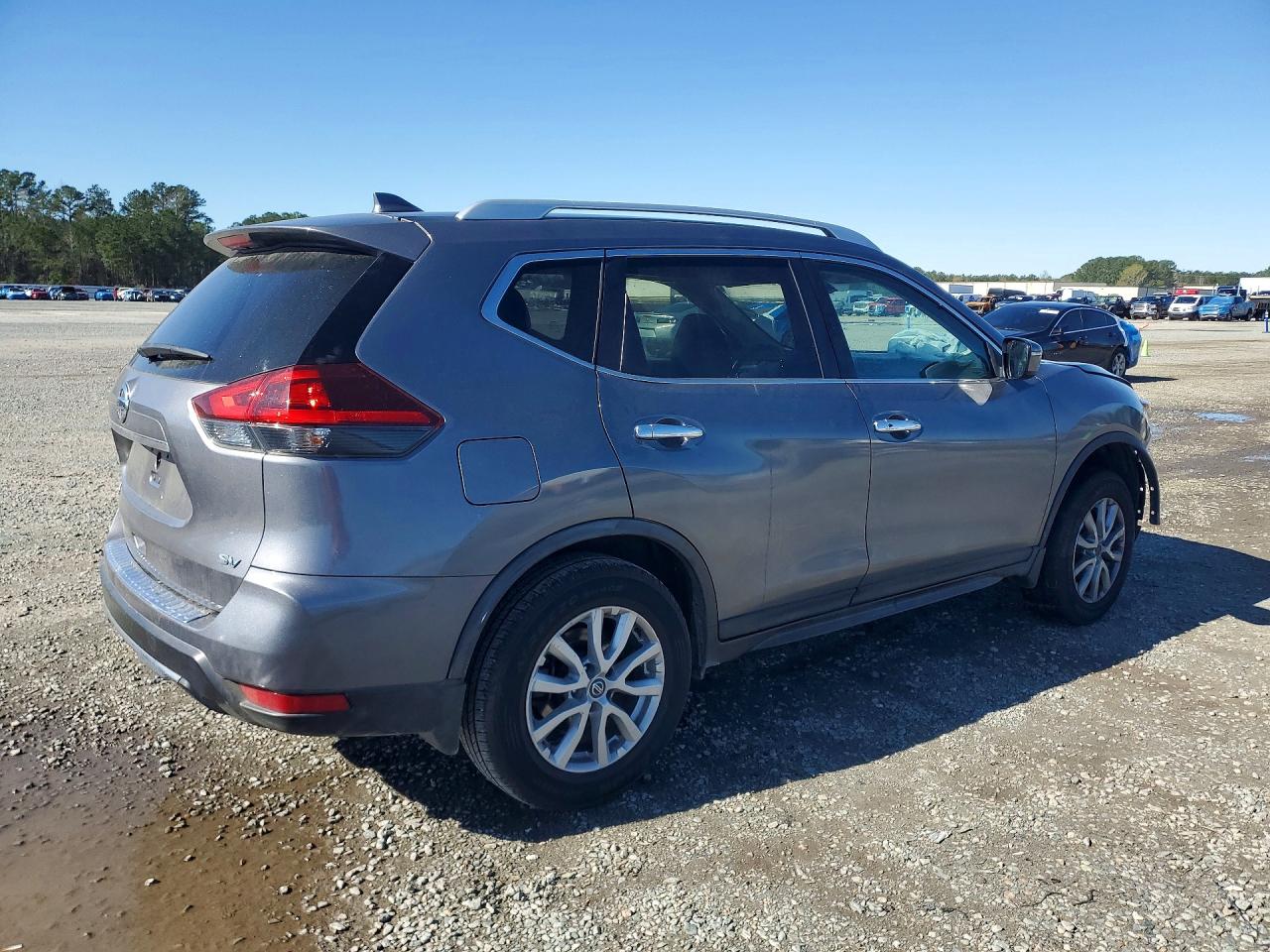 2018 NISSAN ROGUE SV photo 7
