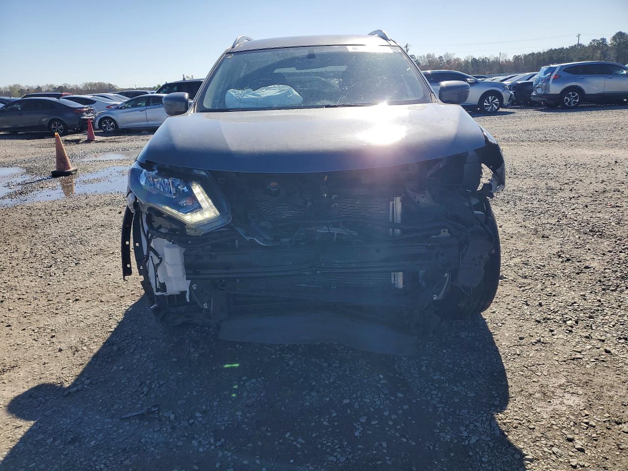 2018 NISSAN ROGUE SV photo 13