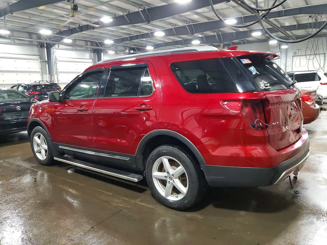 2017 FORD EXPLORER XLT photo 2