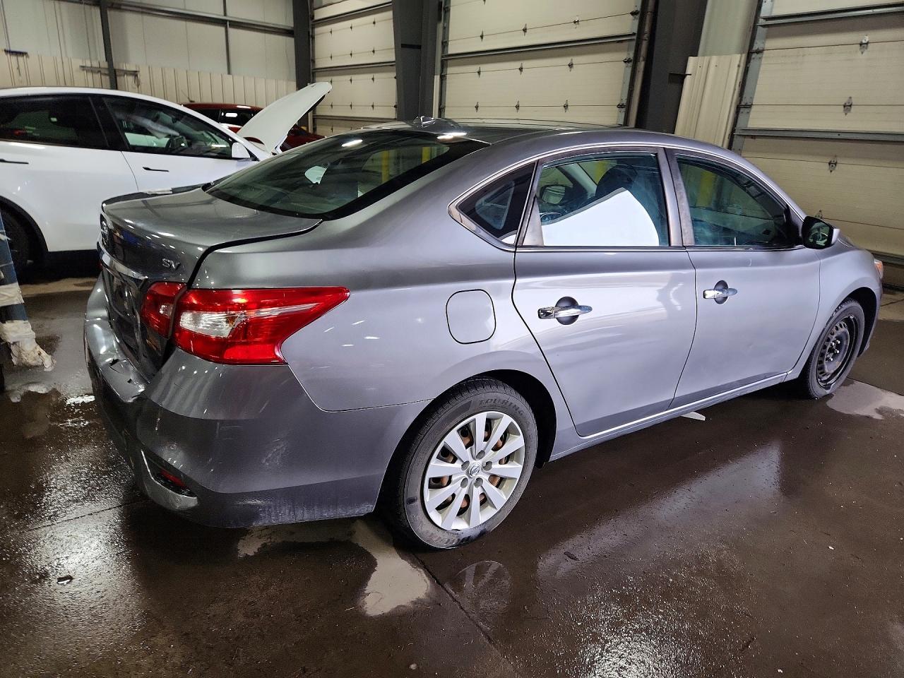 2017 NISSAN SENTRA S photo 3