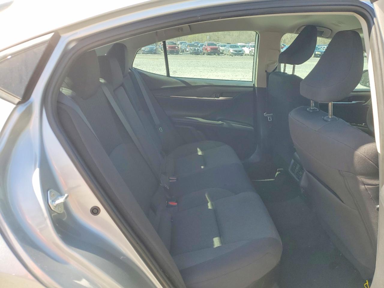 2025 TOYOTA CAMRY LE photo 10