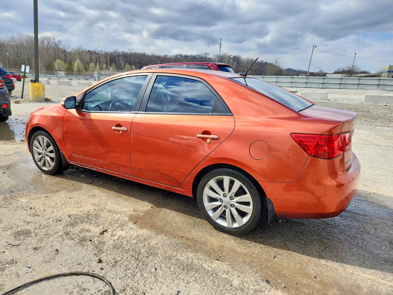 2010 KIA FORTE SX photo 2