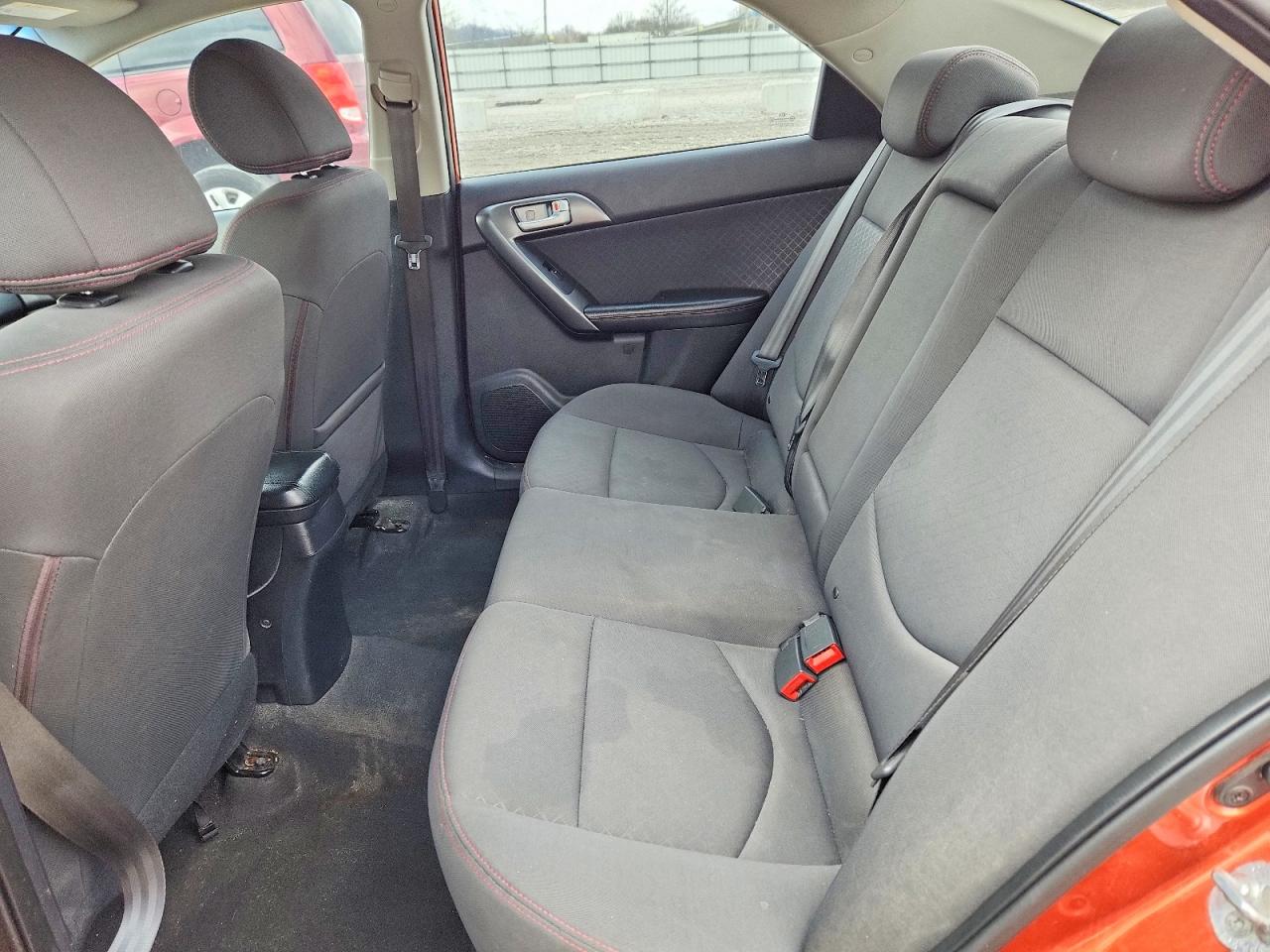 2010 KIA FORTE SX photo 10