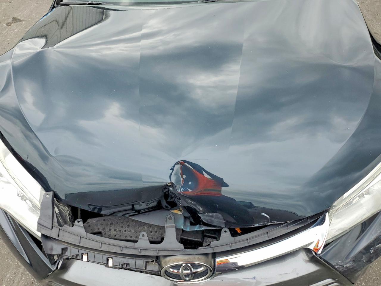 2017 TOYOTA CAMRY LE photo 41