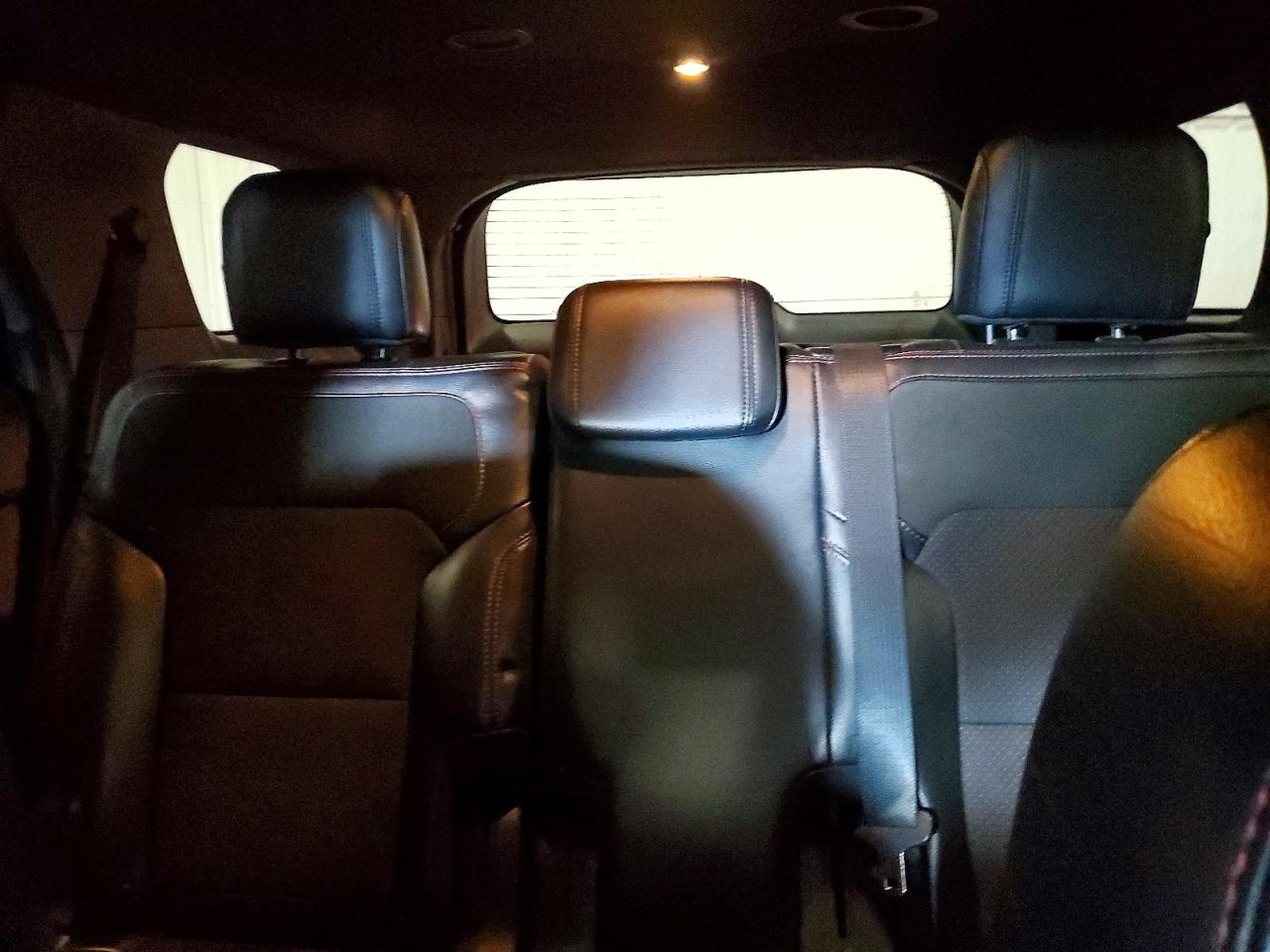 2018 FORD EXPLORER XLT photo 19