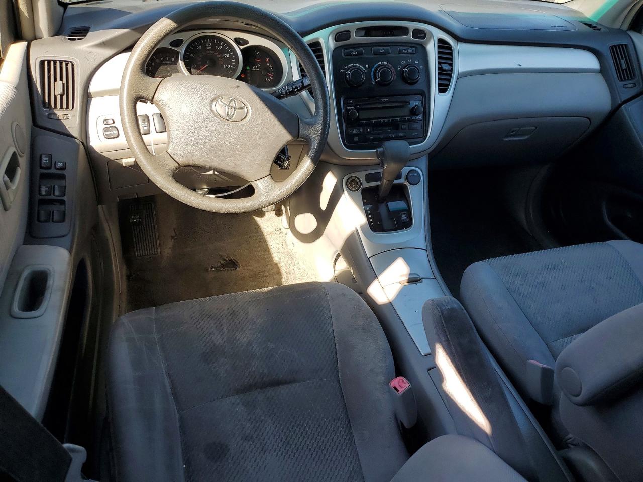 2007 TOYOTA HIGHLANDER BASE photo 8