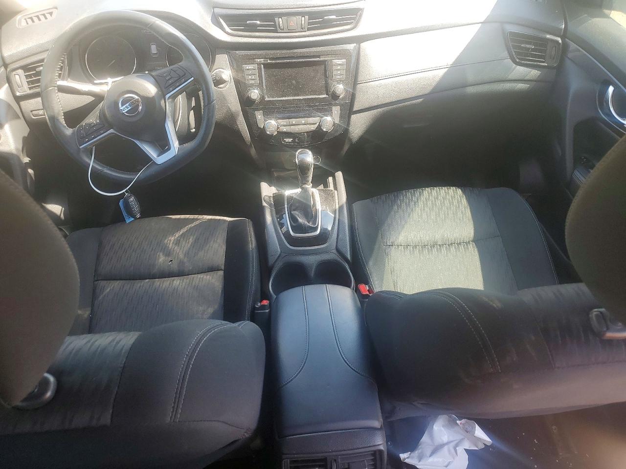 2018 NISSAN ROGUE SV photo 15