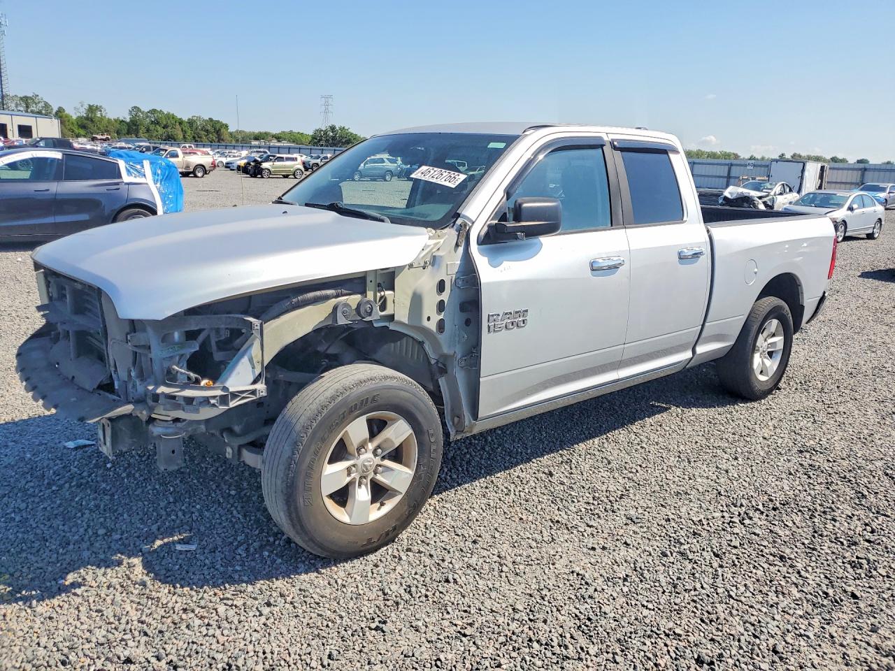 2015 RAM 1500 SLT photo 2