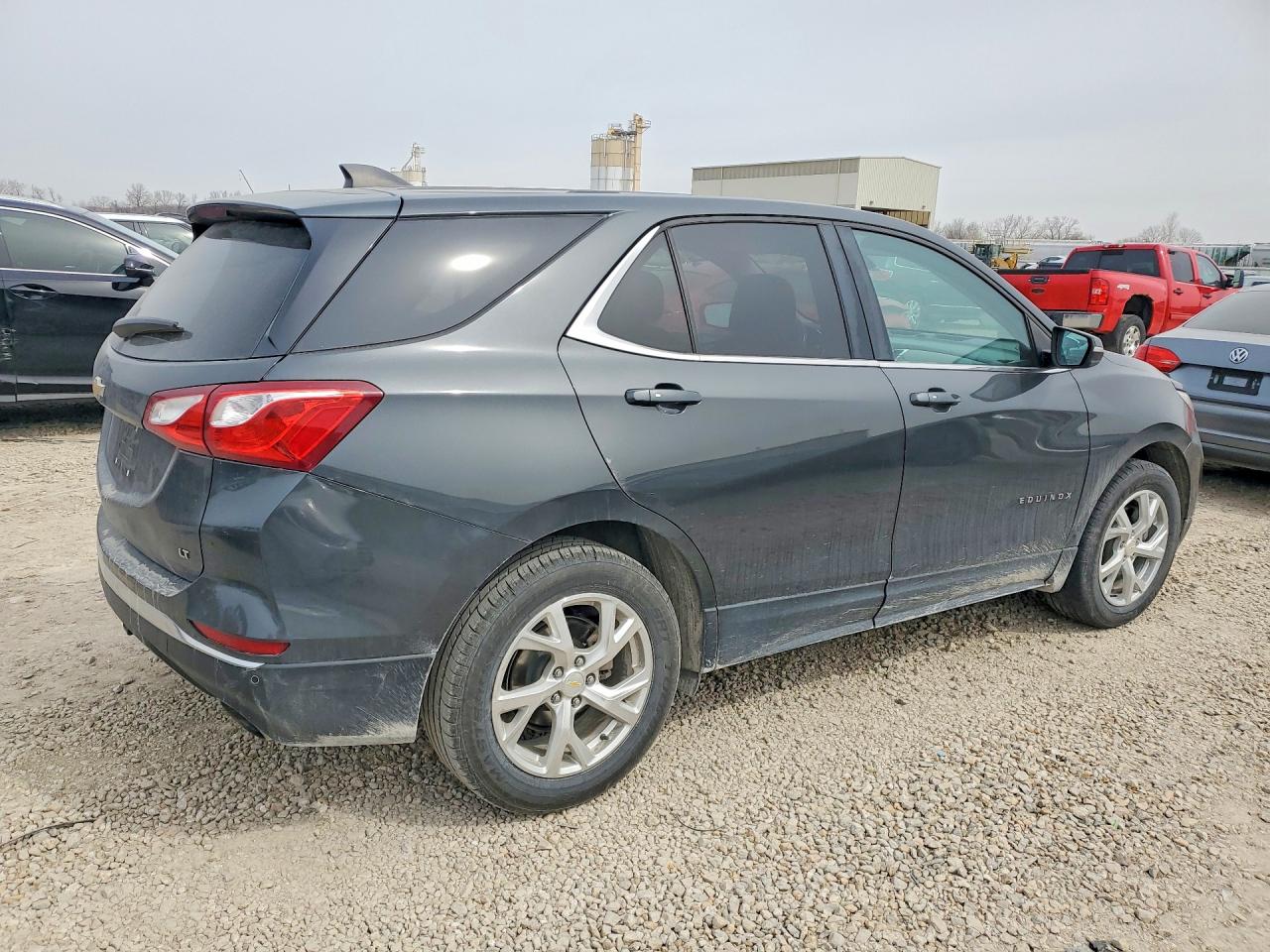 2018 CHEVROLET EQUINOX LT photo 3