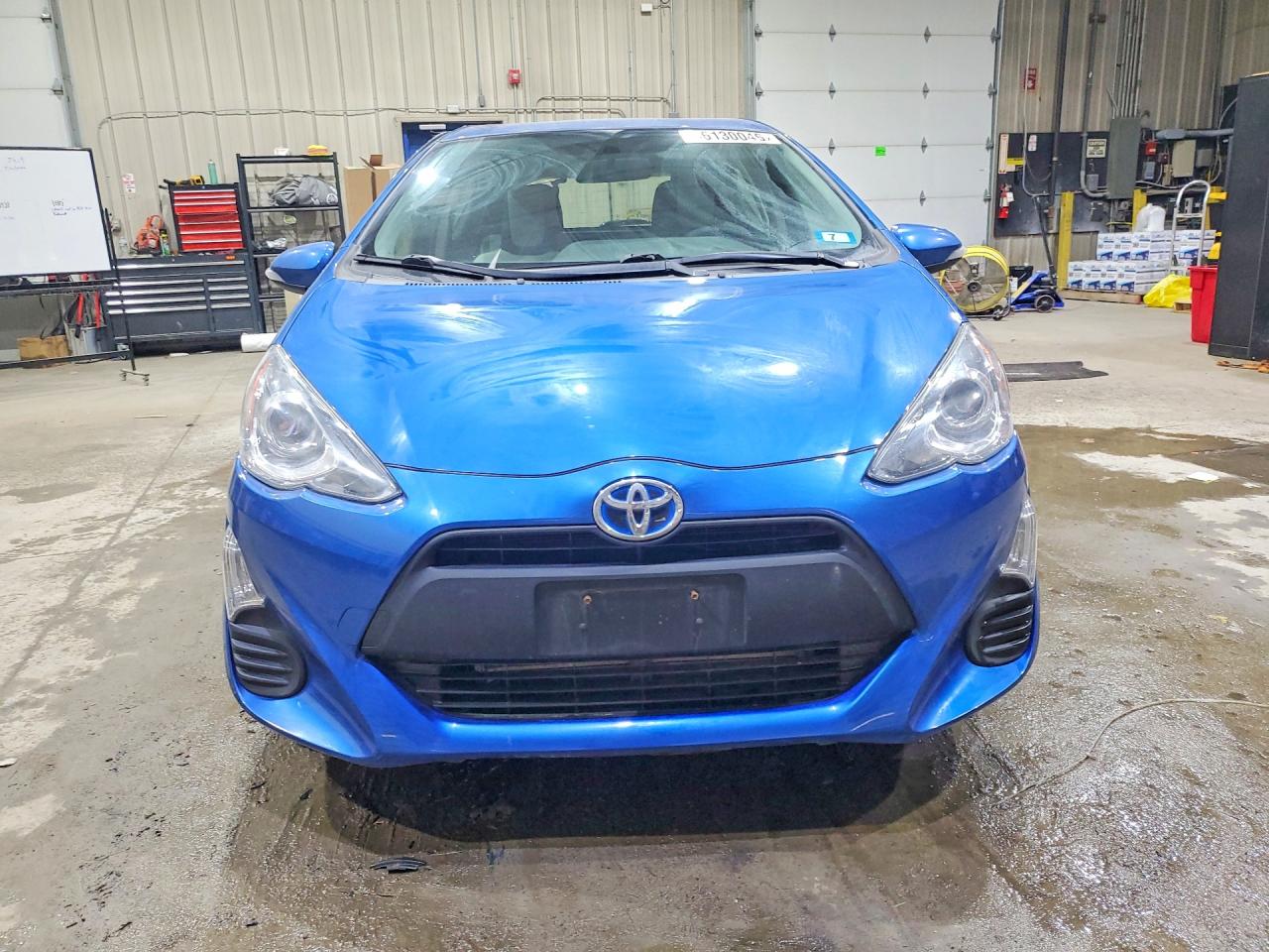 2016 TOYOTA PRIUS C ONE photo 5