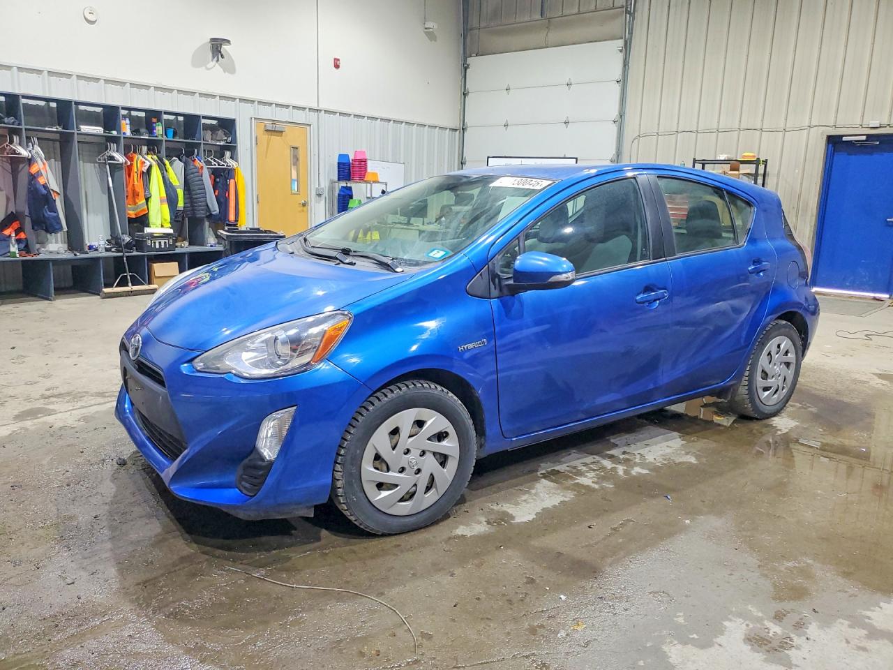 2016 TOYOTA PRIUS C